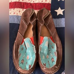 Ariat slip on shoes. Size 9 excellent condition $40